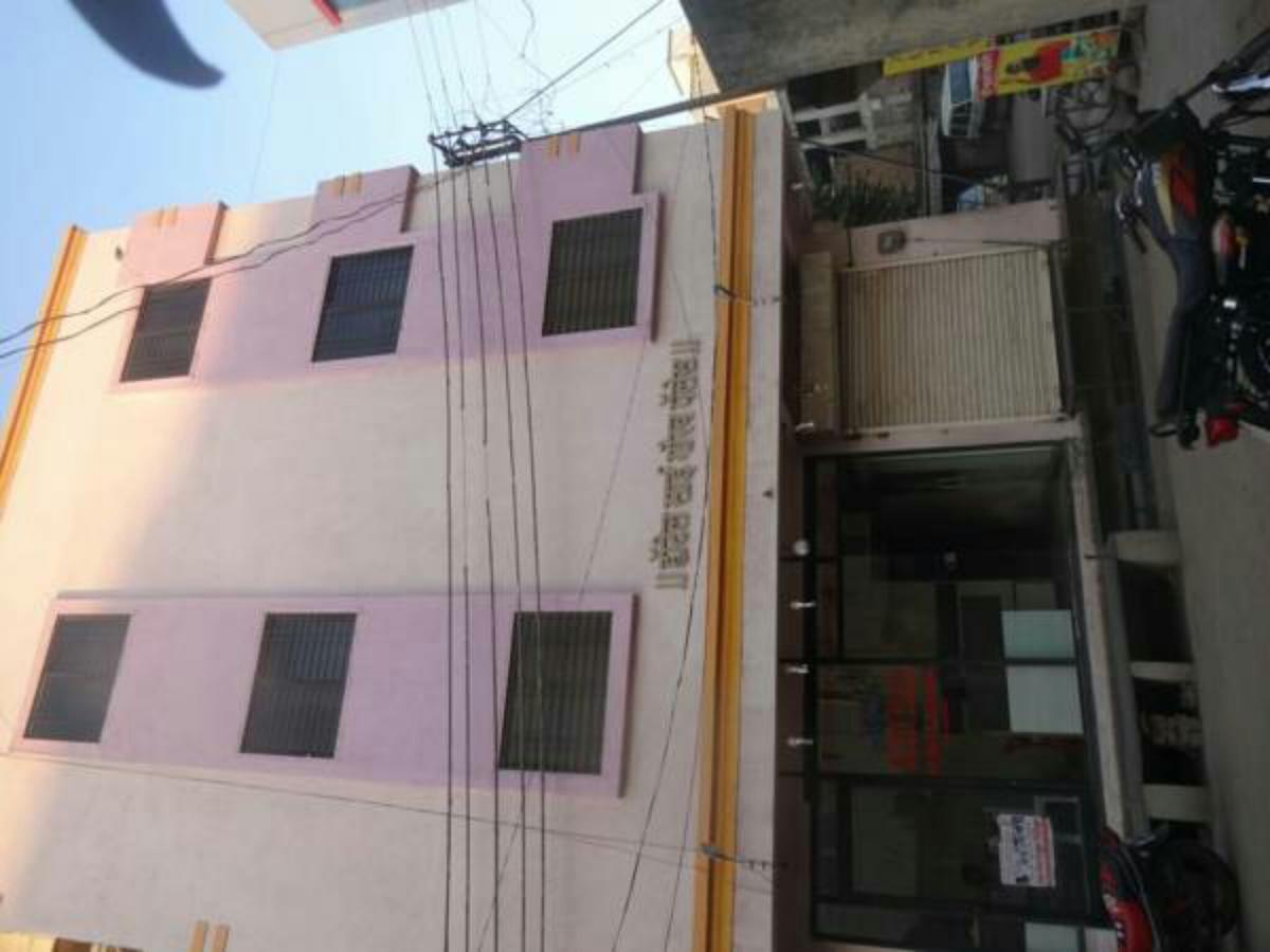 Hotel Gourav Palace Shirdi Exteriör bild